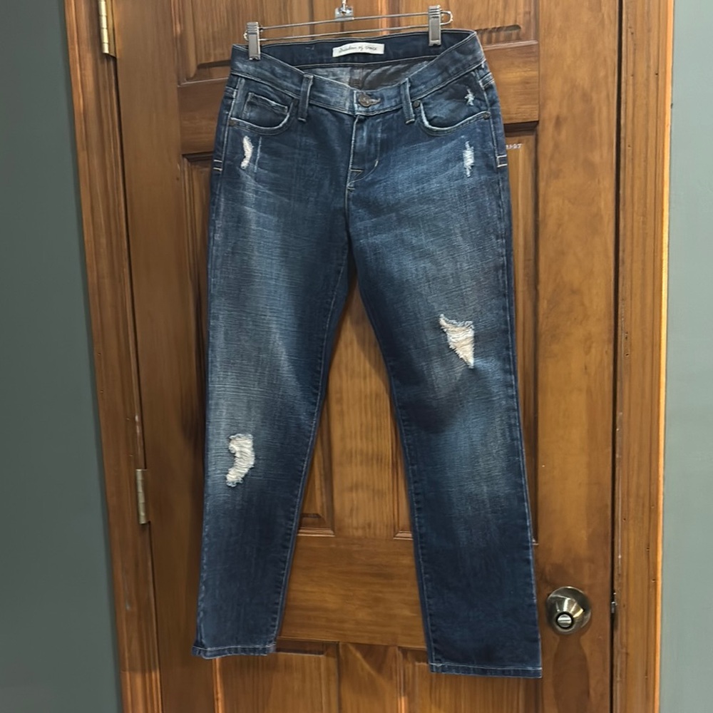 Freedom of Choice NWT Distressed Blue Jeans❤️